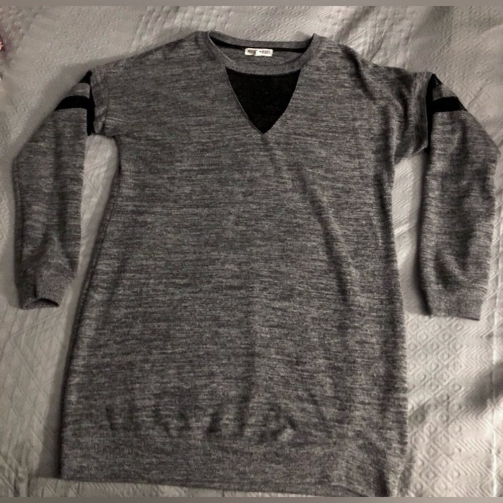 Sweater in Gray-Heather w peekaboo black mesh Ladies Sz M by Inspired Hearts NM